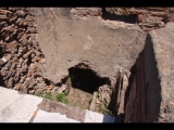 06150 ostia - regio iv - insula ix - terme dello scheletro (iv,ix,6) - raum (13) - becken - 06-2024.jpg